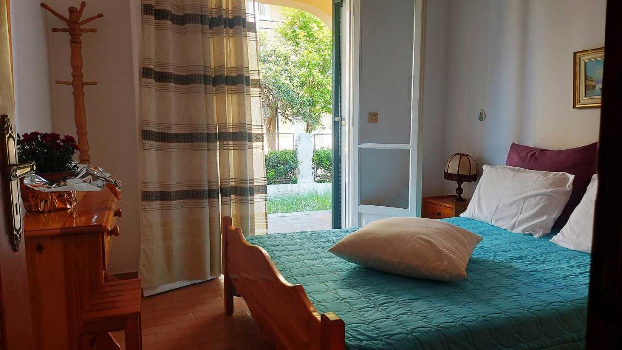 Elizabeth Apartments Aharávi Kültér fotó